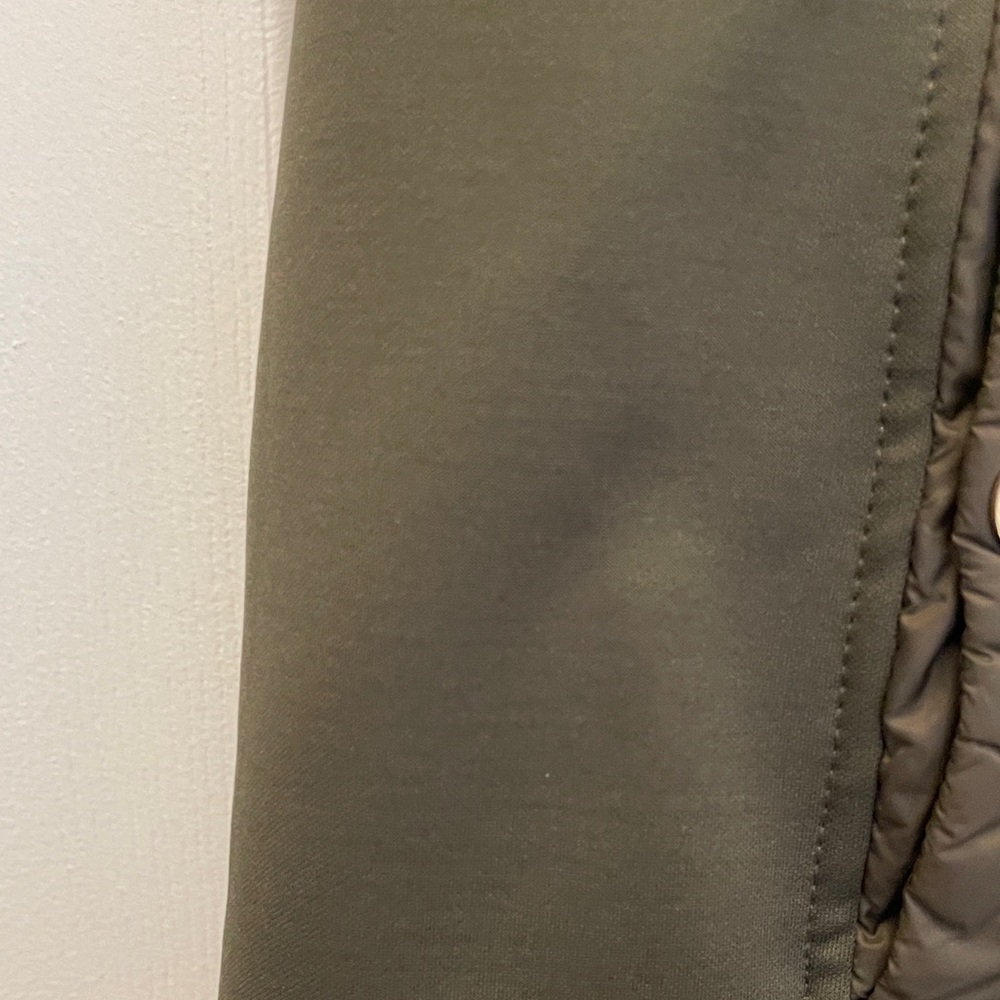 Michael Kors Women's Olive Green Quilted Vest - Picture 5 of 8